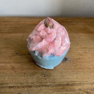 5oz cupcake bath bomb🧁